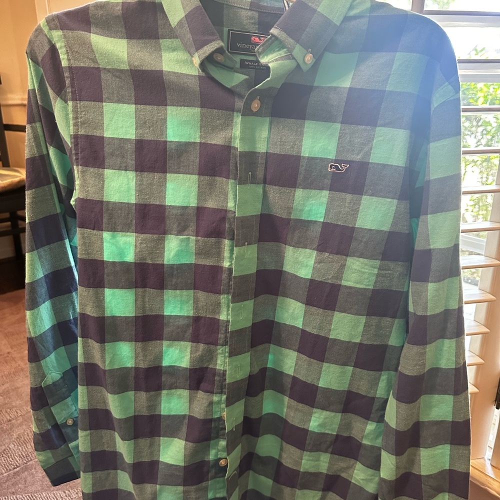 Vineyard vine long sleeve shirt - new with tag